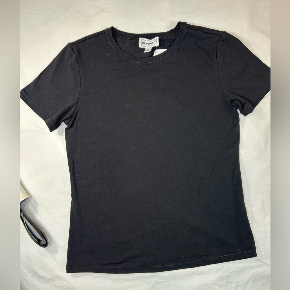 NWT For The Republic Black Short Sleeve Tee Size Large